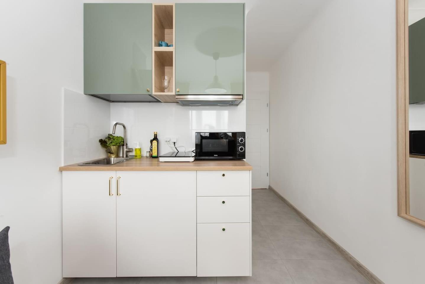 Superapart Belwederska Room B Ministudio Varsovia Exterior foto